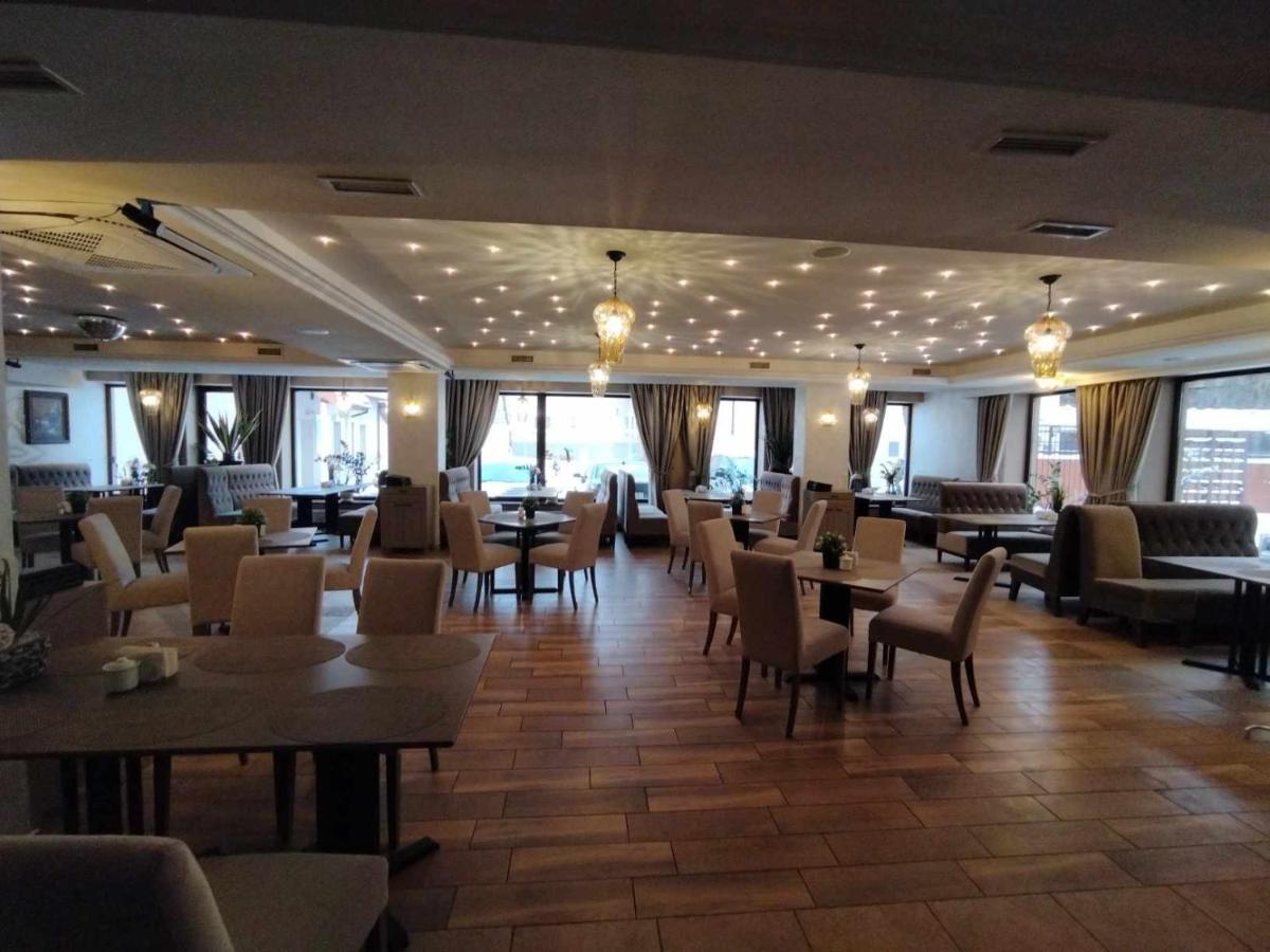 Gilija Hotel Silutė Bagian luar foto