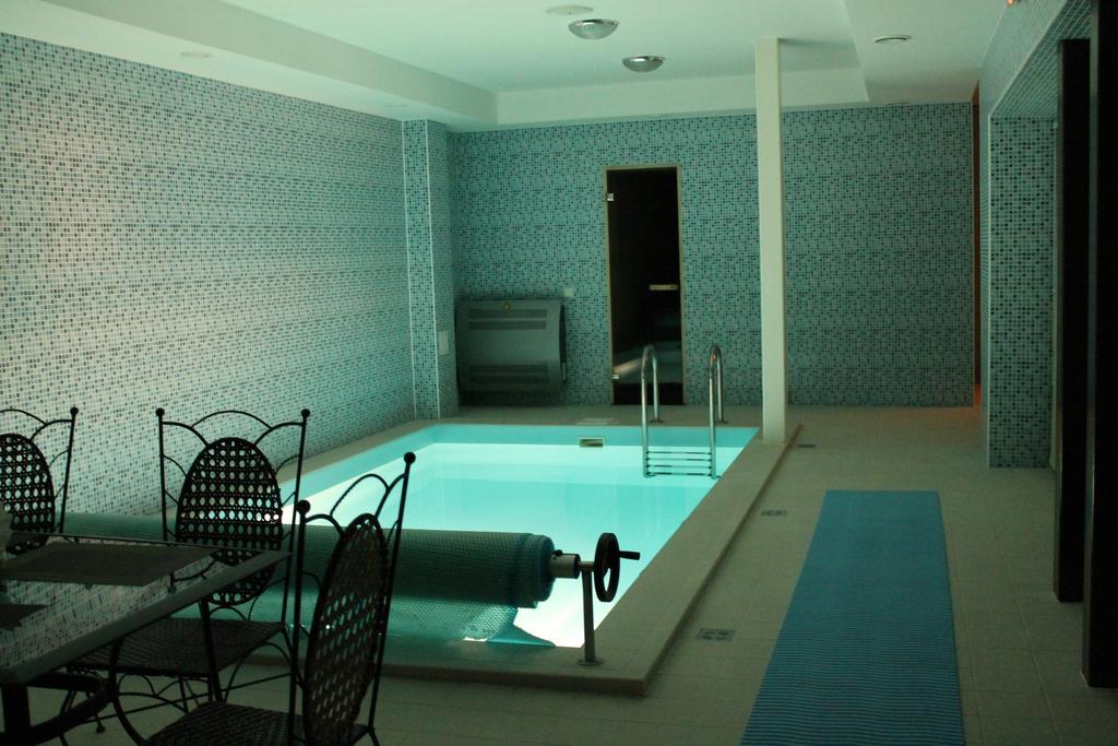 Gilija Hotel Silutė Bagian luar foto