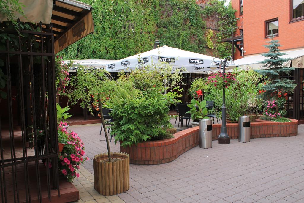 Gilija Hotel Silutė Bagian luar foto