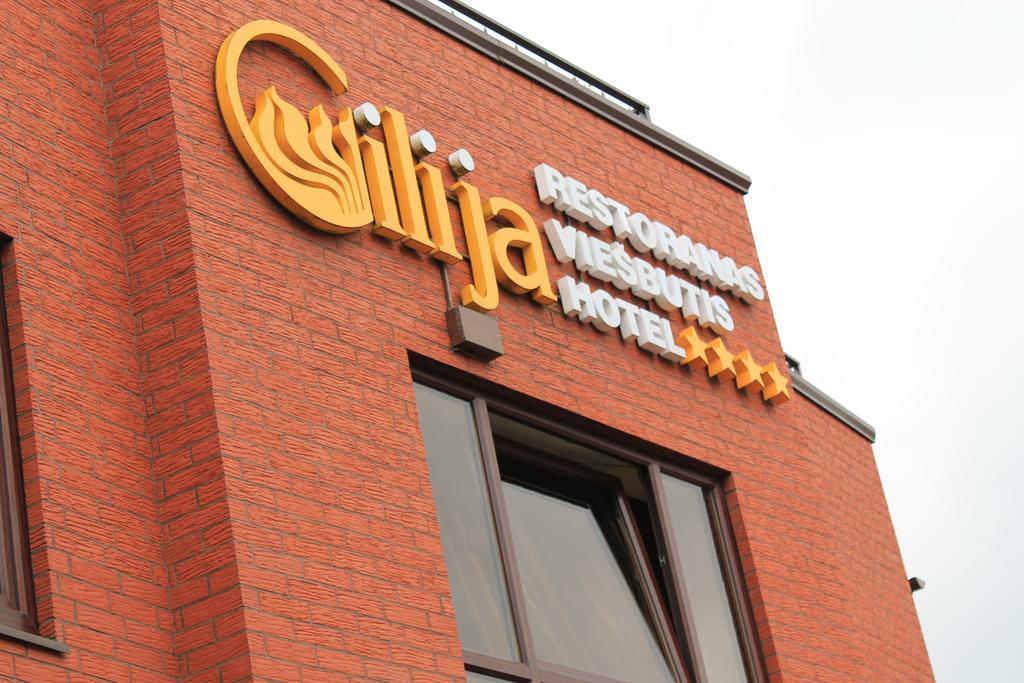 Gilija Hotel Silutė Bagian luar foto